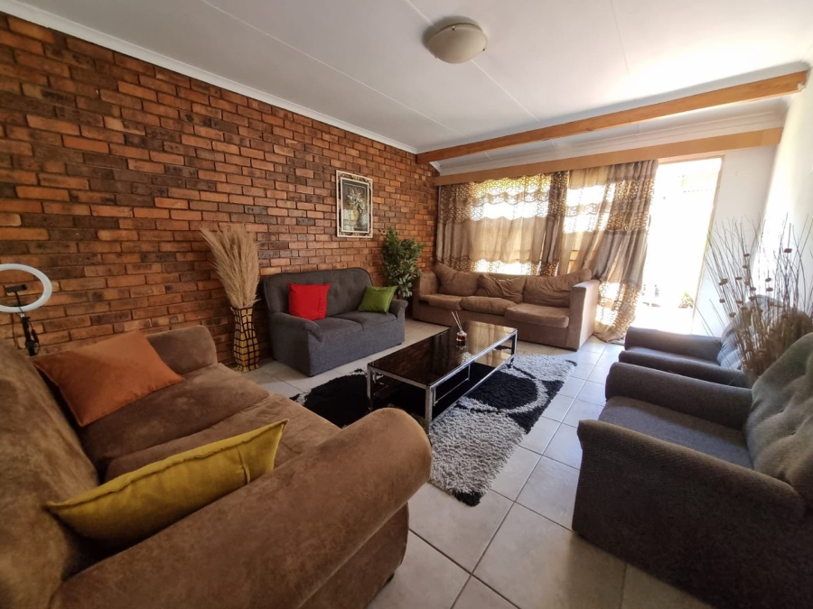 2 Bedroom Property for Sale in Westdene Free State